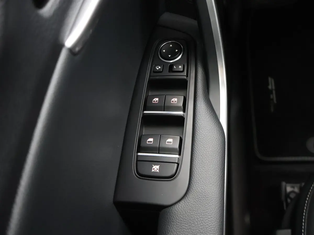 1.5 T-GDi GT-Line | Panoramadak | Matrix LED Koplampen | Stoel/Stuurverwarming | Keyless Go | Elektrisch bedienbare achterklep