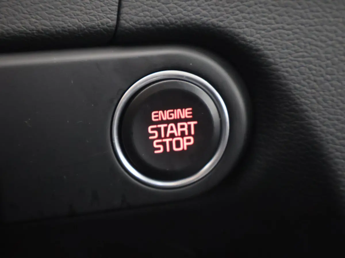 1.5 T-GDi GT-Line | Panoramadak | Matrix LED Koplampen | Stoel/Stuurverwarming | Keyless Go | Elektrisch bedienbare achterklep