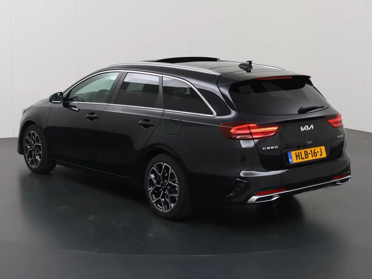 1.5 T-GDi GT-Line | Panoramadak | Matrix LED Koplampen | Stoel/Stuurverwarming | Keyless Go | Elektrisch bedienbare achterklep