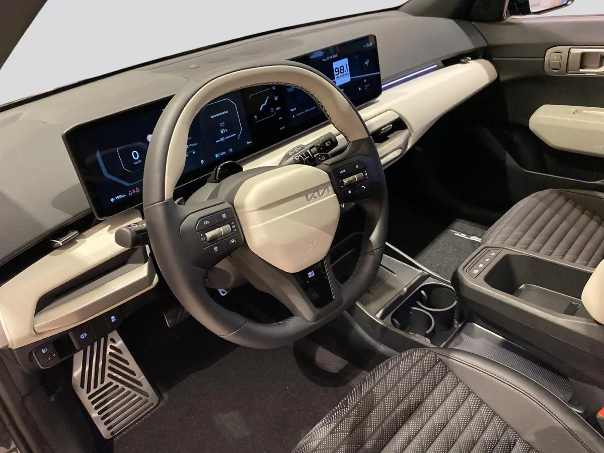 GT-Line Business Edition 81.4 kWh | Adaptieve cruise control | Stoel- en stuurwielverwarming | Achteruitrijcamera | 19" LM velgen GT-Line | LED-koplampen |