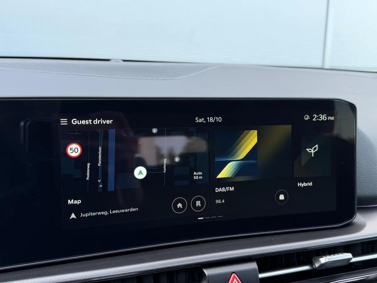 1.6 T-GDi Hybrid DynamicPlusLine | Panoramadak | Full LED matrix | Privacy glass | Stuurwielverwarming | Dodehoekassistentie | Stoelverwarming voor en achter |