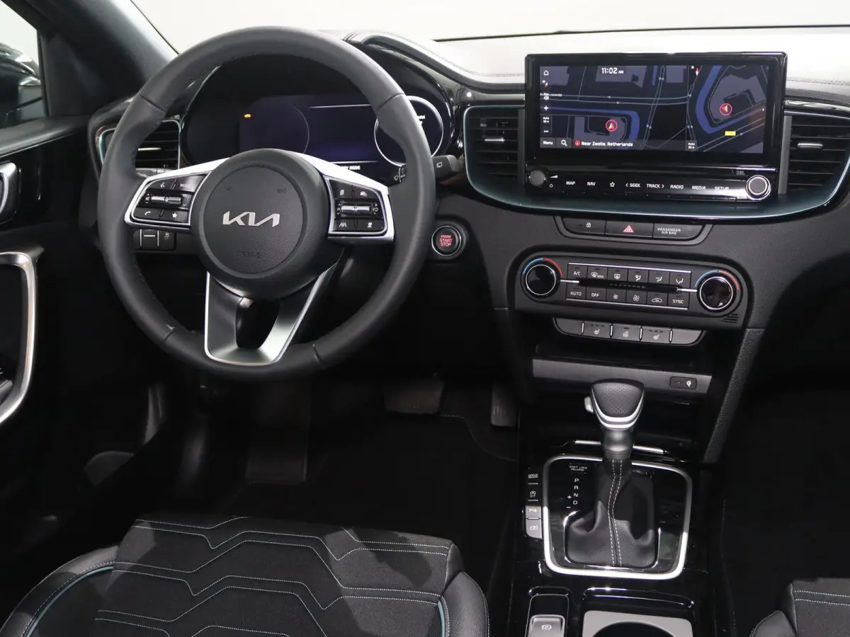 1.0 T-GDi Design Edition | Trekhaak | JBL | Stoelverwarming | Parkeersensoren | LED Koplampen | Dodehoekassistentie  | Adaptieve cruise control | Stuurwiel verwarmd |