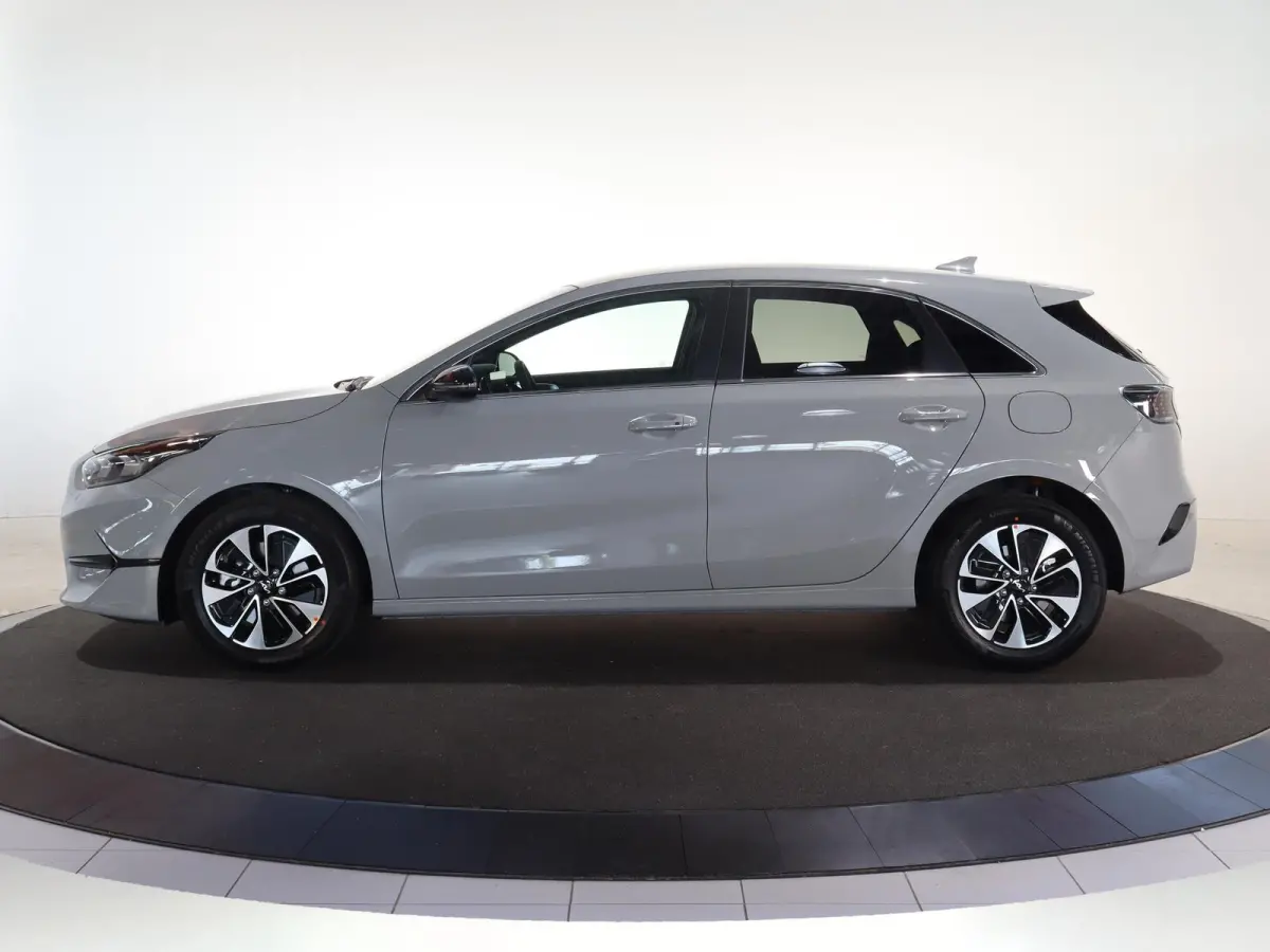 1.0 T-GDi Design Edition | Trekhaak | JBL | Stoelverwarming | Parkeersensoren | LED Koplampen | Dodehoekassistentie  | Adaptieve cruise control | Stuurwiel verwarmd |