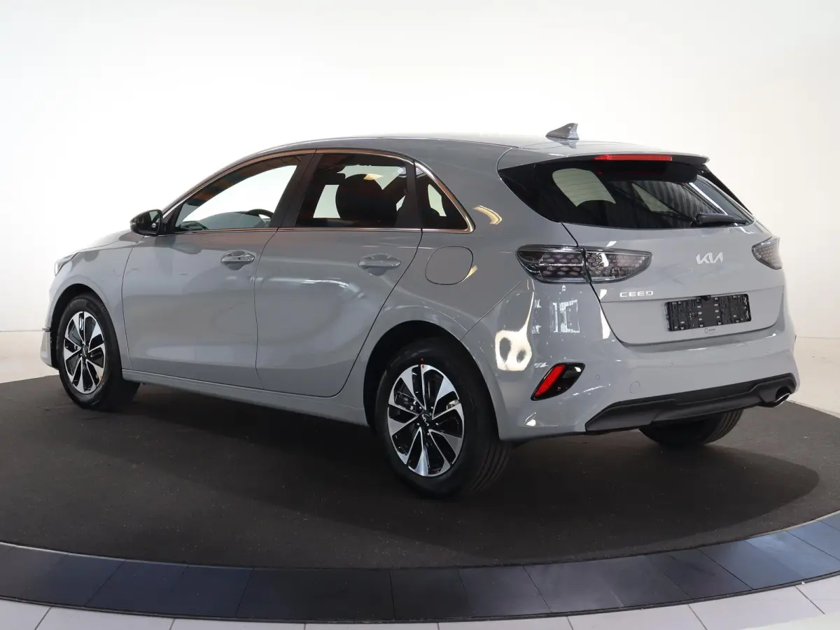 1.0 T-GDi Design Edition | Trekhaak | JBL | Stoelverwarming | Parkeersensoren | LED Koplampen | Dodehoekassistentie  | Adaptieve cruise control | Stuurwiel verwarmd |