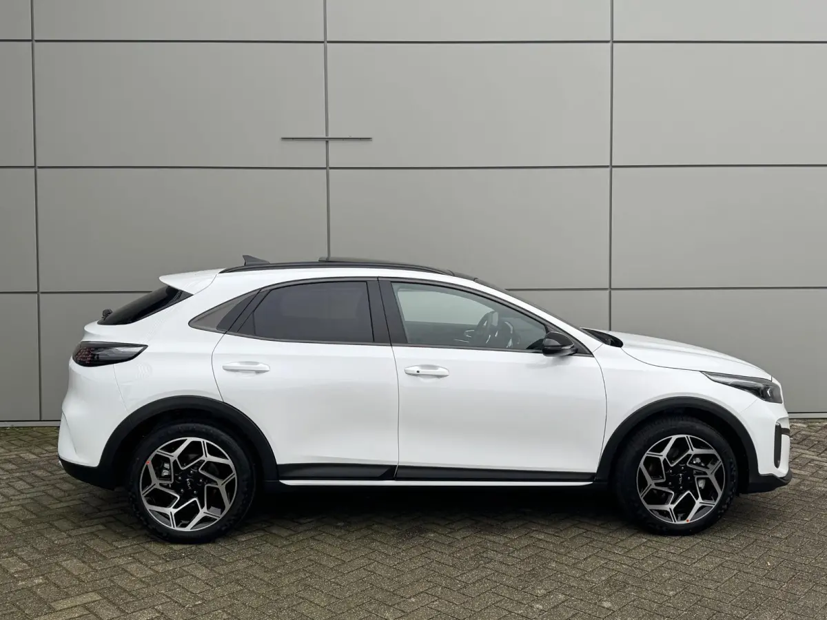 1.5 T-GDi DCT7 GT-Line | Panoramaschuifdak | Stoelverwarming | LED-koplampen | Dodehoekassistentie  | Achteruitrijcamera | Privacy glass | Stuurwielverwarming |