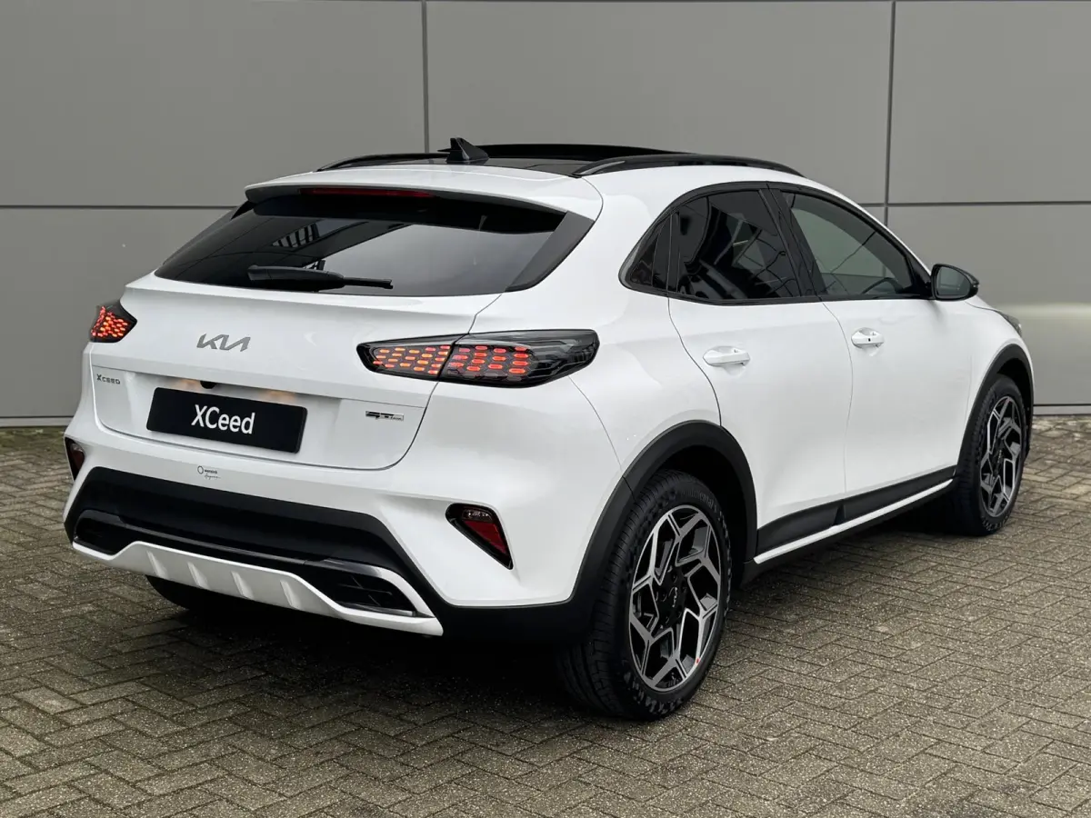 1.5 T-GDi DCT7 GT-Line | Panoramaschuifdak | Stoelverwarming | LED-koplampen | Dodehoekassistentie  | Achteruitrijcamera | Privacy glass | Stuurwielverwarming |