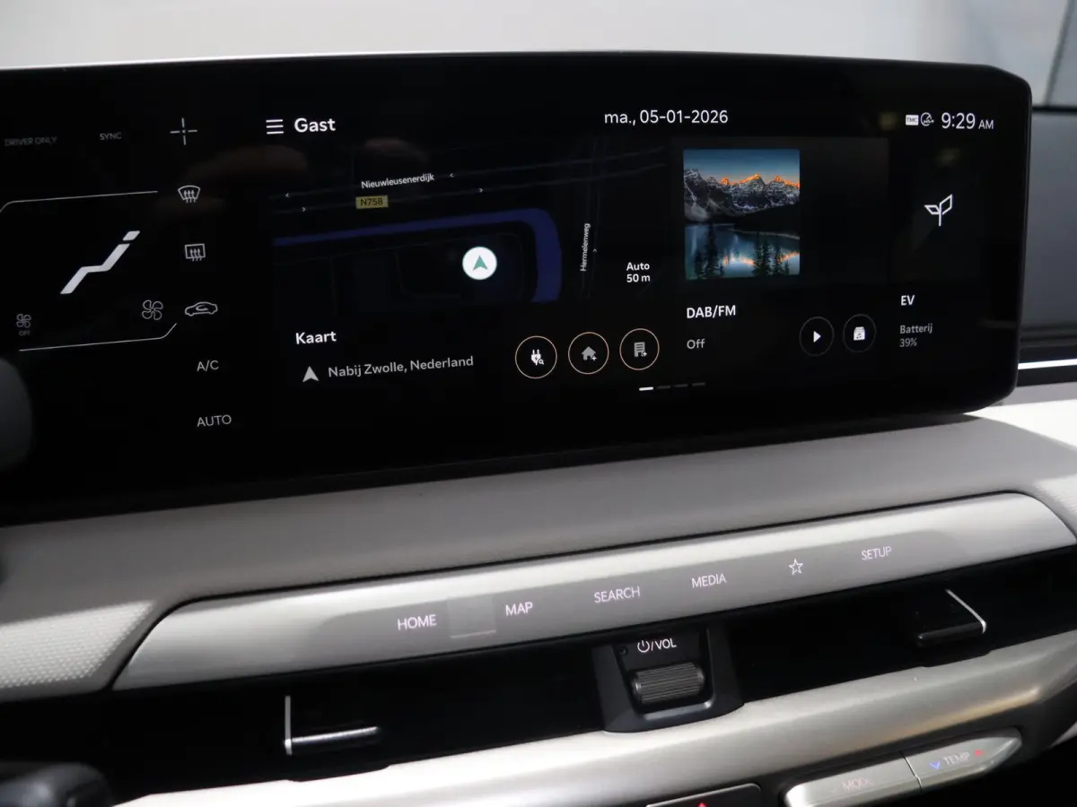 GT-Line Business Edition 81.4 kWh | Adaptieve cruise control | Stoel- en stuurwielverwarming | Achteruitrijcamera | 19" LM velgen GT-Line | LED-koplampen |
