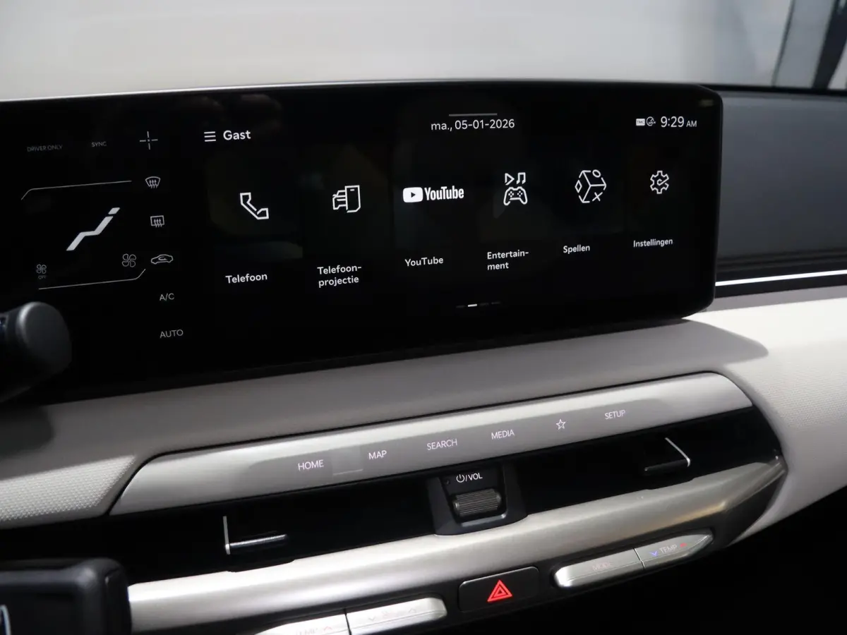 GT-Line Business Edition 81.4 kWh | Adaptieve cruise control | Stoel- en stuurwielverwarming | Achteruitrijcamera | 19" LM velgen GT-Line | LED-koplampen |