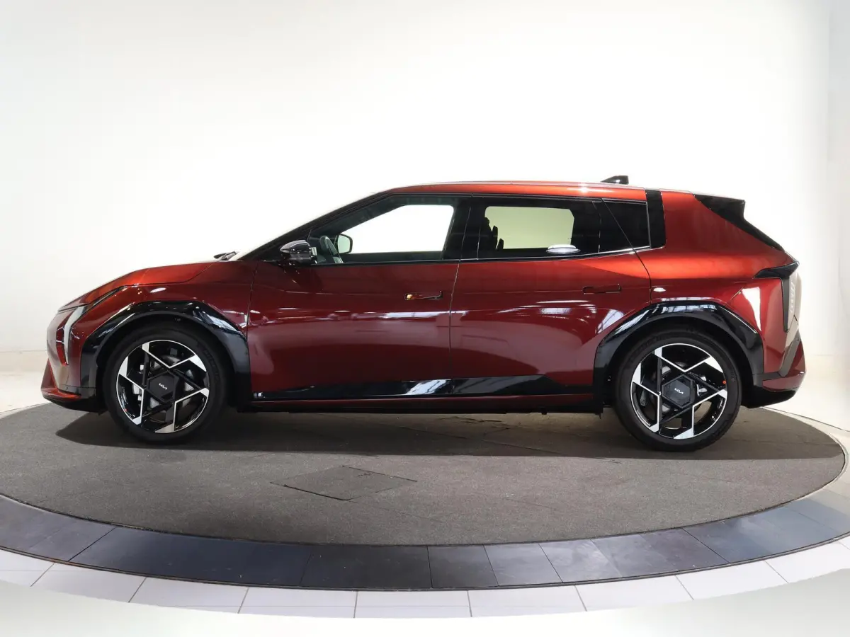GT-Line Business Edition 81.4 kWh | Adaptieve cruise control | Stoel- en stuurwielverwarming | Achteruitrijcamera | 19" LM velgen GT-Line | LED-koplampen |