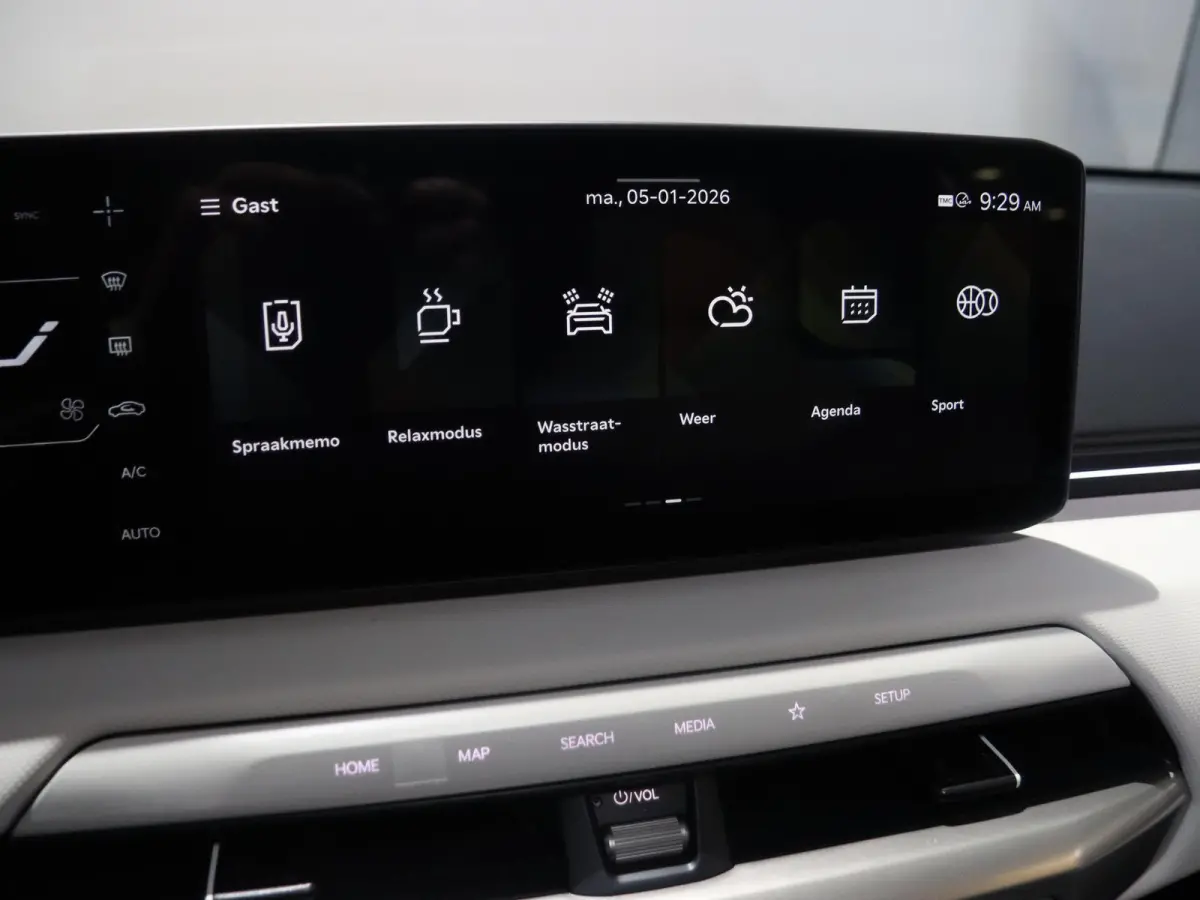 GT-Line Business Edition 81.4 kWh | Adaptieve cruise control | Stoel- en stuurwielverwarming | Achteruitrijcamera | 19" LM velgen GT-Line | LED-koplampen |