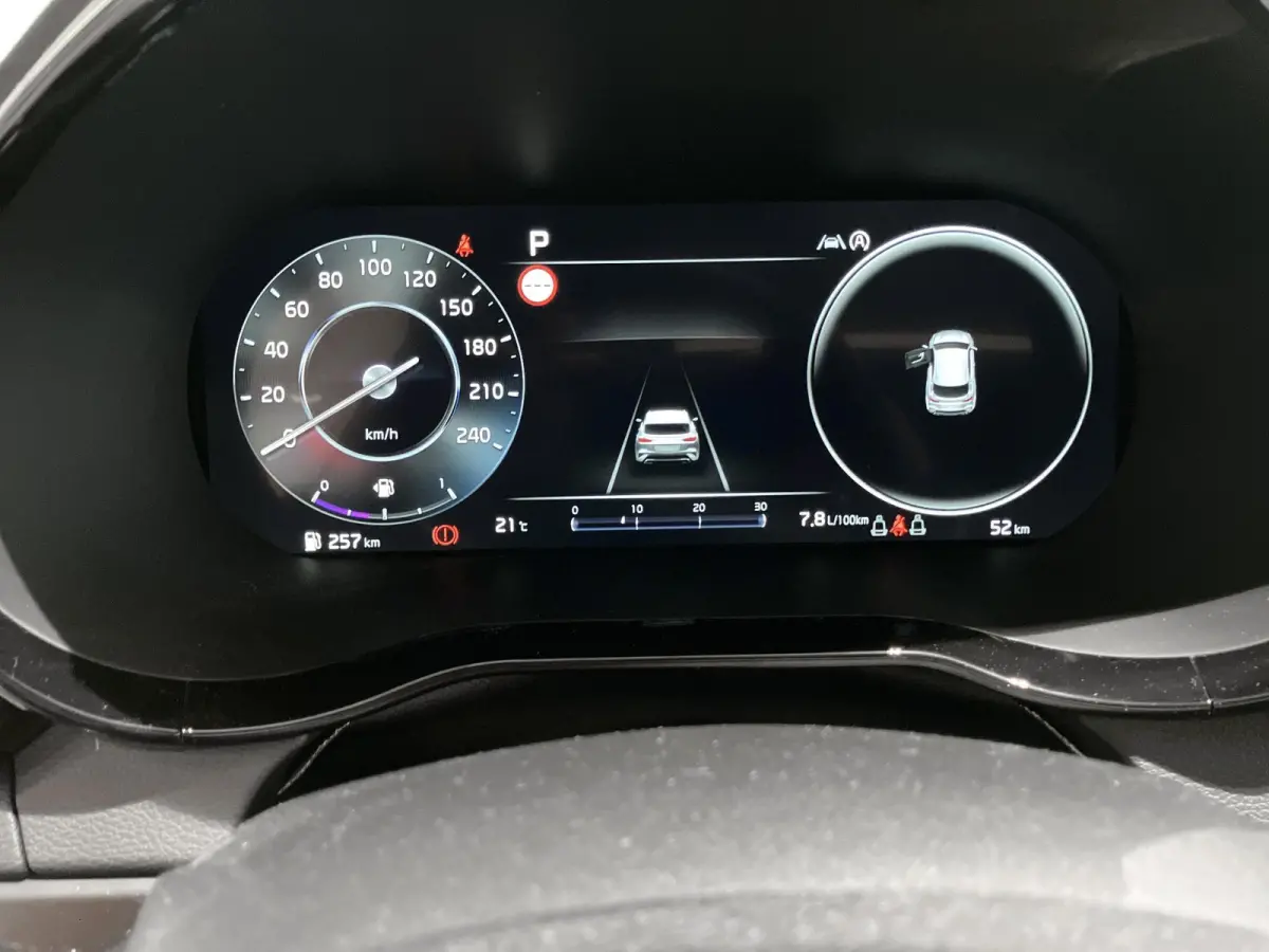 1.5 T-GDi GT-Line | Panoramaschuifdak | Stoelverwarming | LED-koplampen | Dodehoekassistentie  | Achteruitrijcamera | Privacy glass | Stuurwielverwarming |