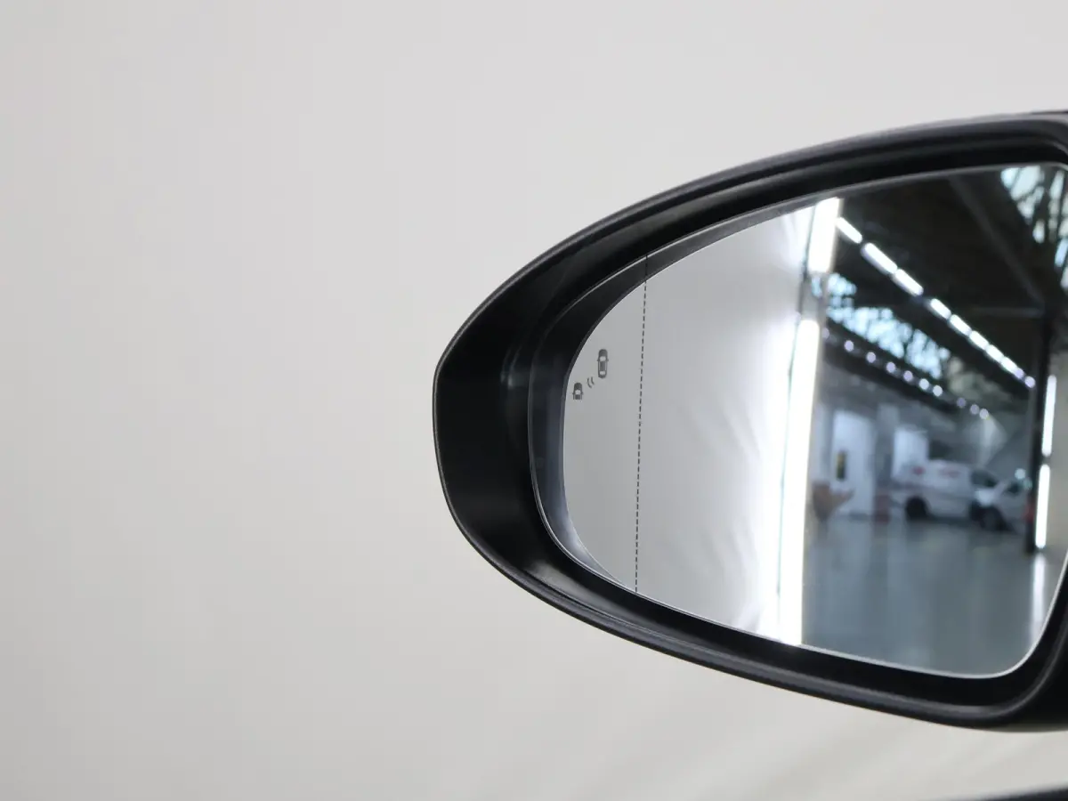 1.5 T-GDi GT-Line | Panoramadak | Matrix LED Koplampen | Stoel/Stuurverwarming | Keyless Go | Elektrisch bedienbare achterklep