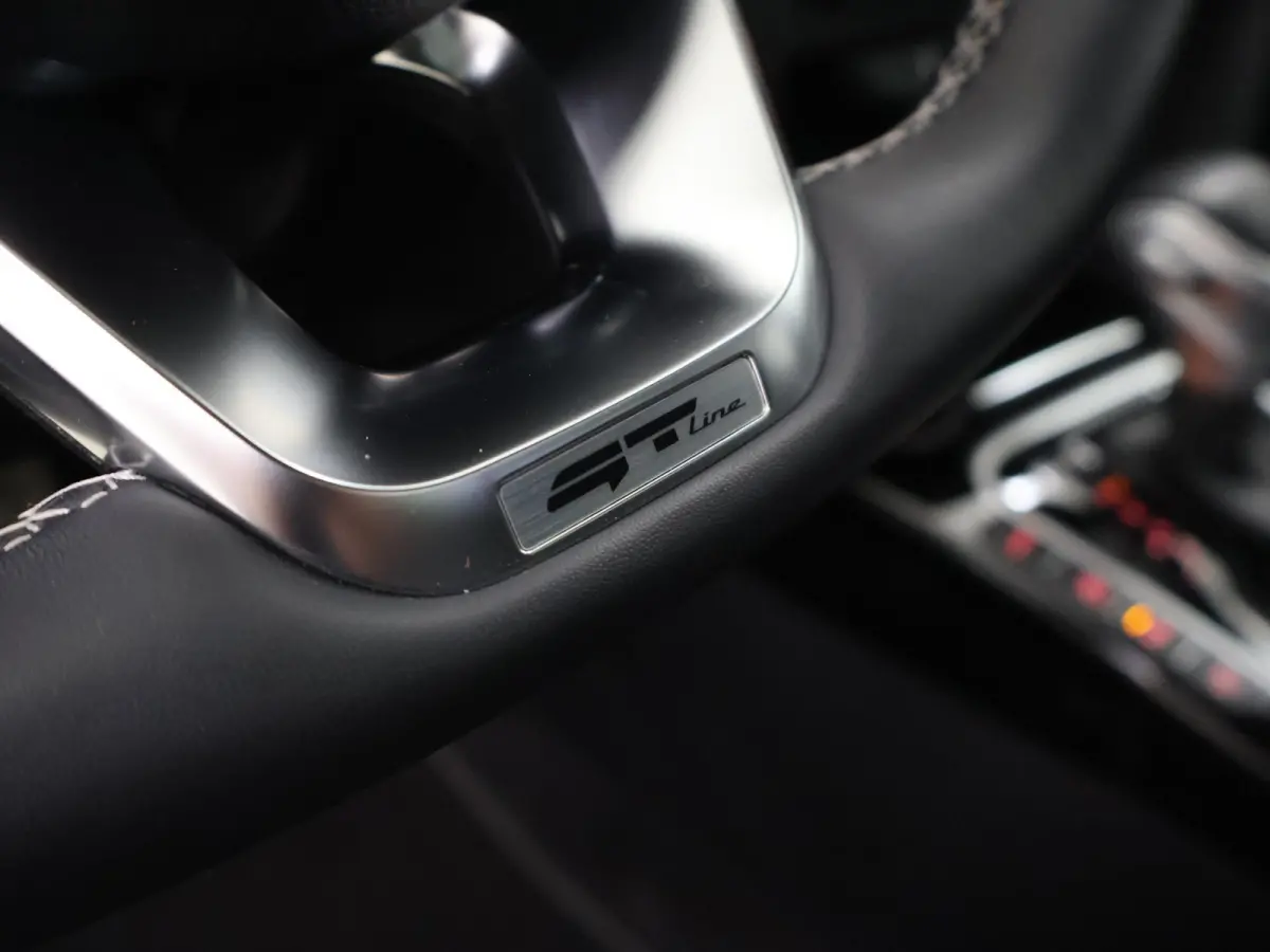 1.5 T-GDi GT-Line | Panoramadak | Matrix LED Koplampen | Stoel/Stuurverwarming | Keyless Go | Elektrisch bedienbare achterklep