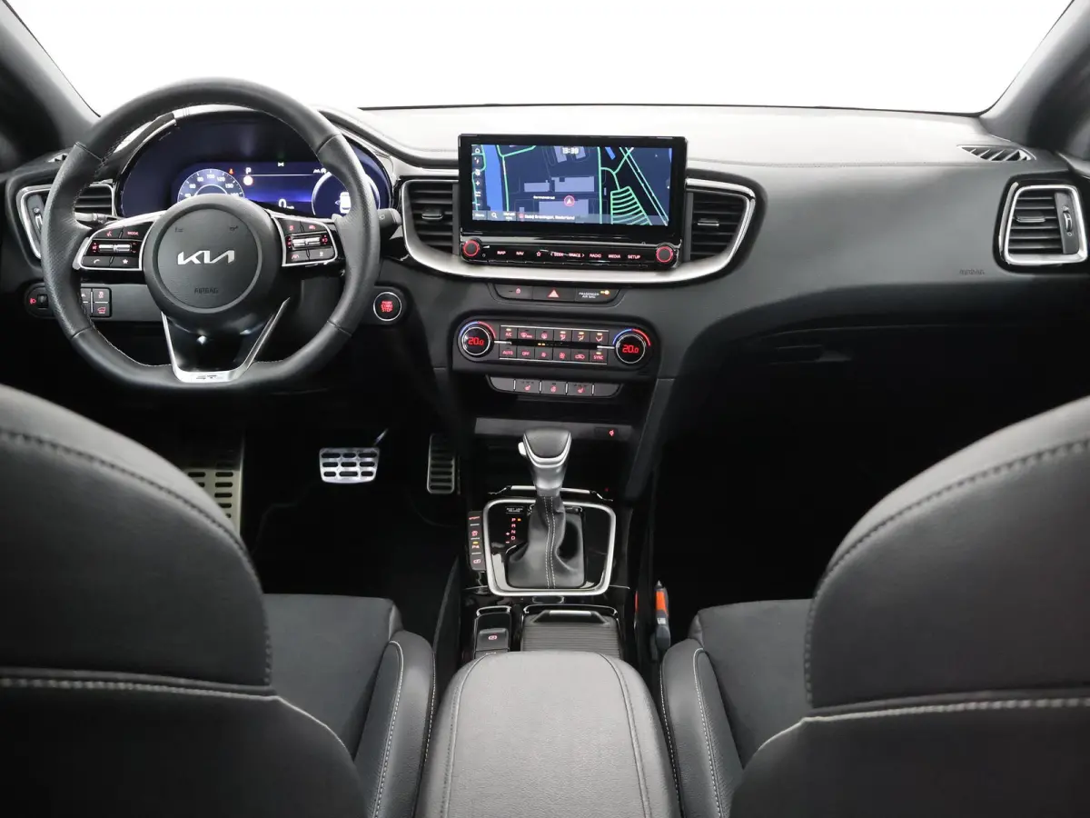 1.5 T-GDi GT-Line | Panoramadak | Matrix LED Koplampen | Stoel/Stuurverwarming | Keyless Go | Elektrisch bedienbare achterklep