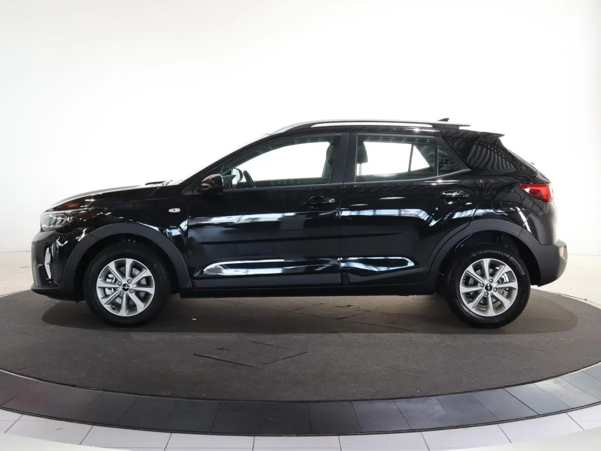 1.0 T-GDi MHEV DynamicLine | vanaf € 429,- per maand | Achteruit Camera | Climate Control | Apple Carplay/Android auto | Elektrische ramen | Cruise Control |