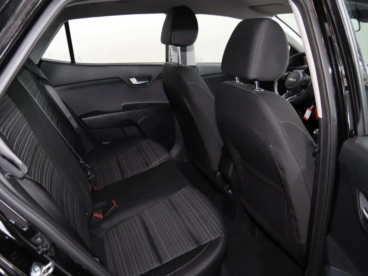 1.0 T-GDi MHEV DynamicLine | vanaf € 429,- per maand | Achteruit Camera | Climate Control | Apple Carplay/Android auto | Elektrische ramen | Cruise Control |