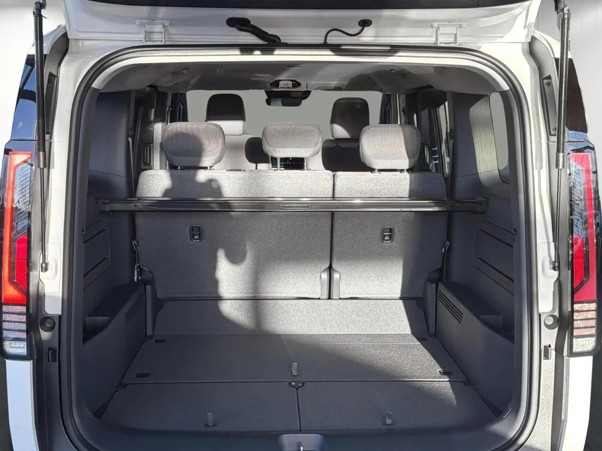 Elite 71.2 kWh | Stoelverwarming | Camera | Adaptieve cruise control | Dodehoekassistentie |