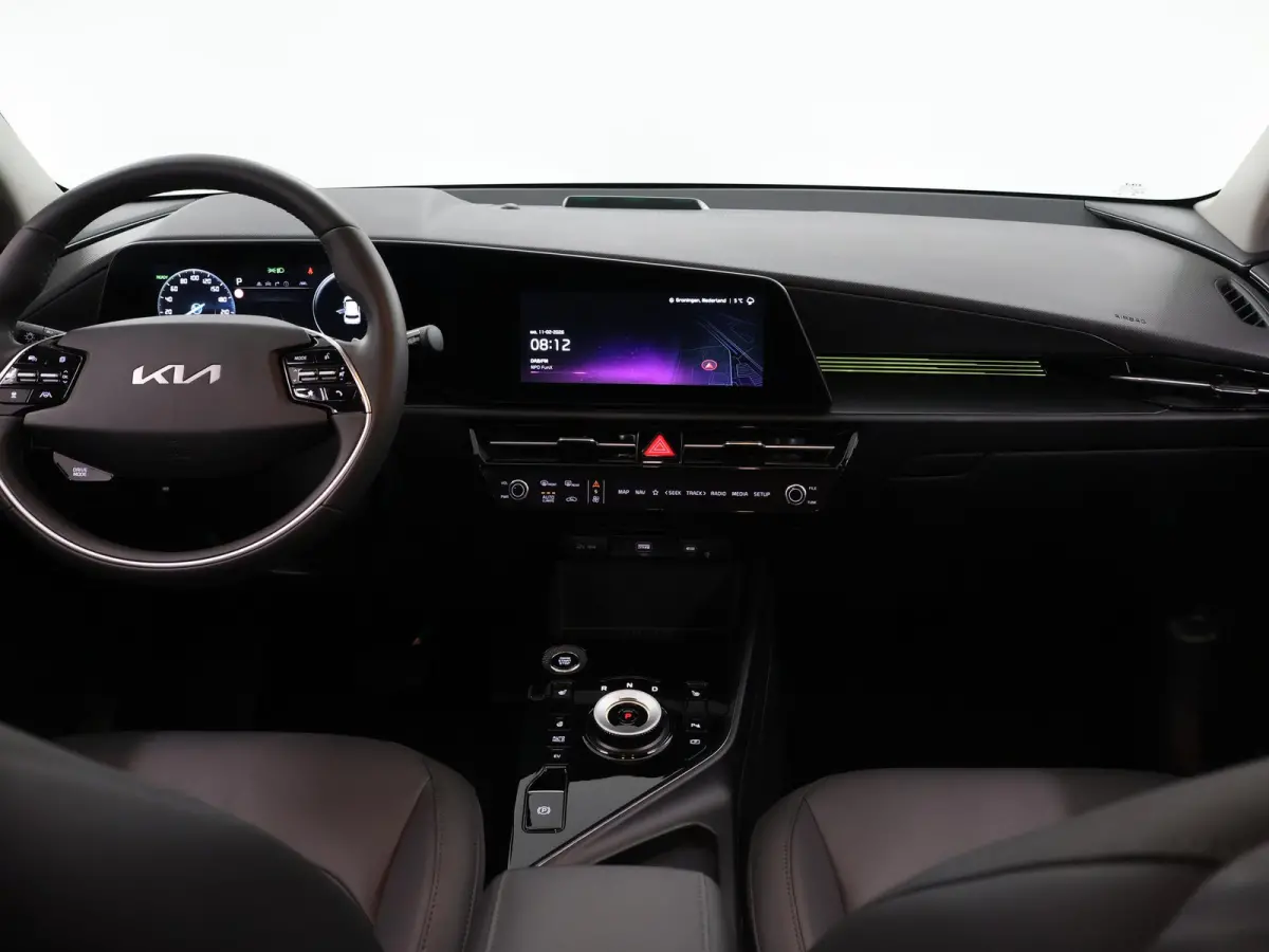 1.6 GDi PHEV DynamicPlusLine Edition | 18” lichtmetalen velgen | Elektrisch verstelbare bestuurdersstoel | Stoel/Stuurwielverwarming | LED Koplampen | Elektrisch bedienbare achterklep |