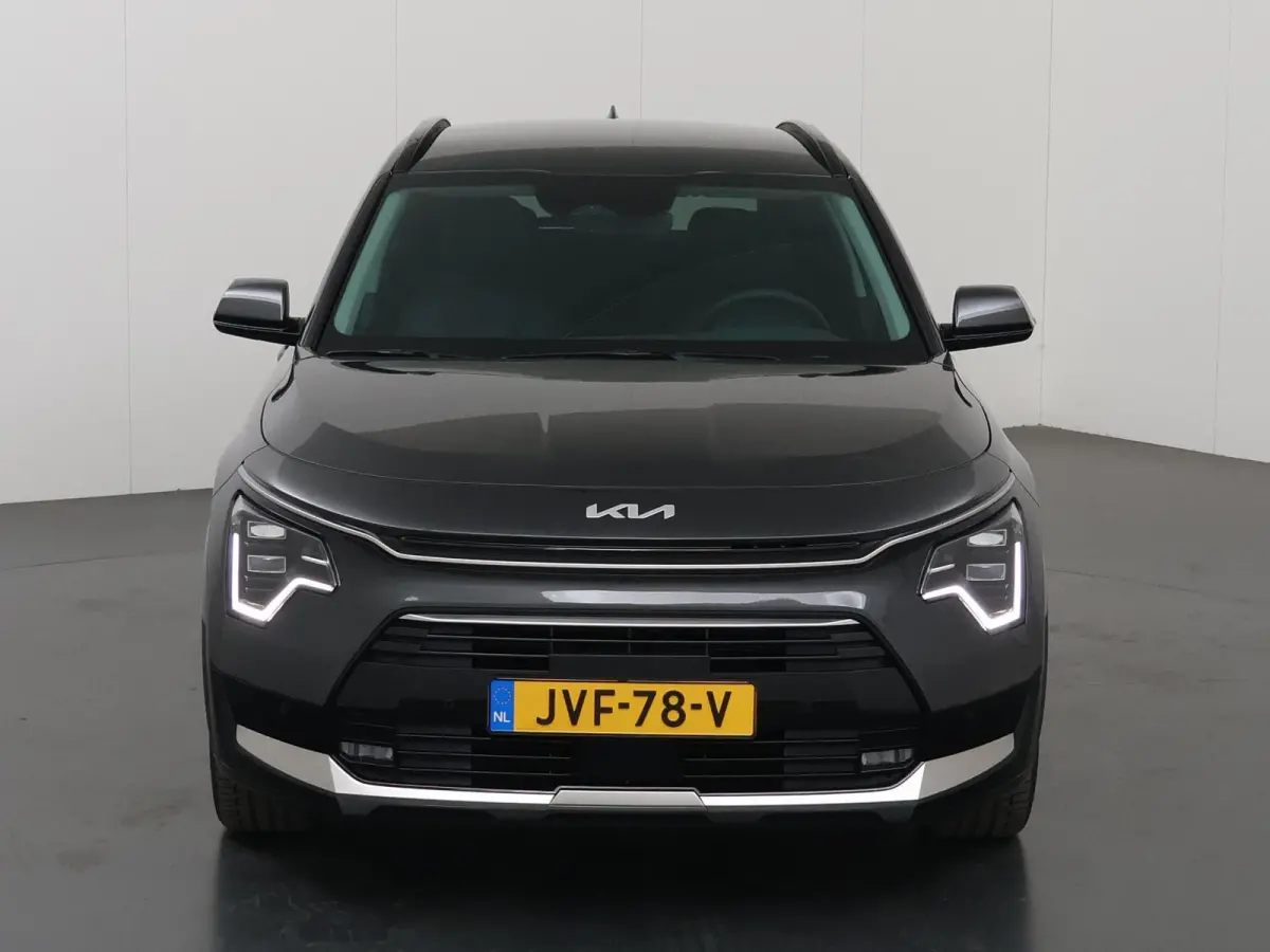 1.6 GDi PHEV DynamicPlusLine Edition | 18” lichtmetalen velgen | Elektrisch verstelbare bestuurdersstoel | Stoel/Stuurwielverwarming | LED Koplampen | Elektrisch bedienbare achterklep |
