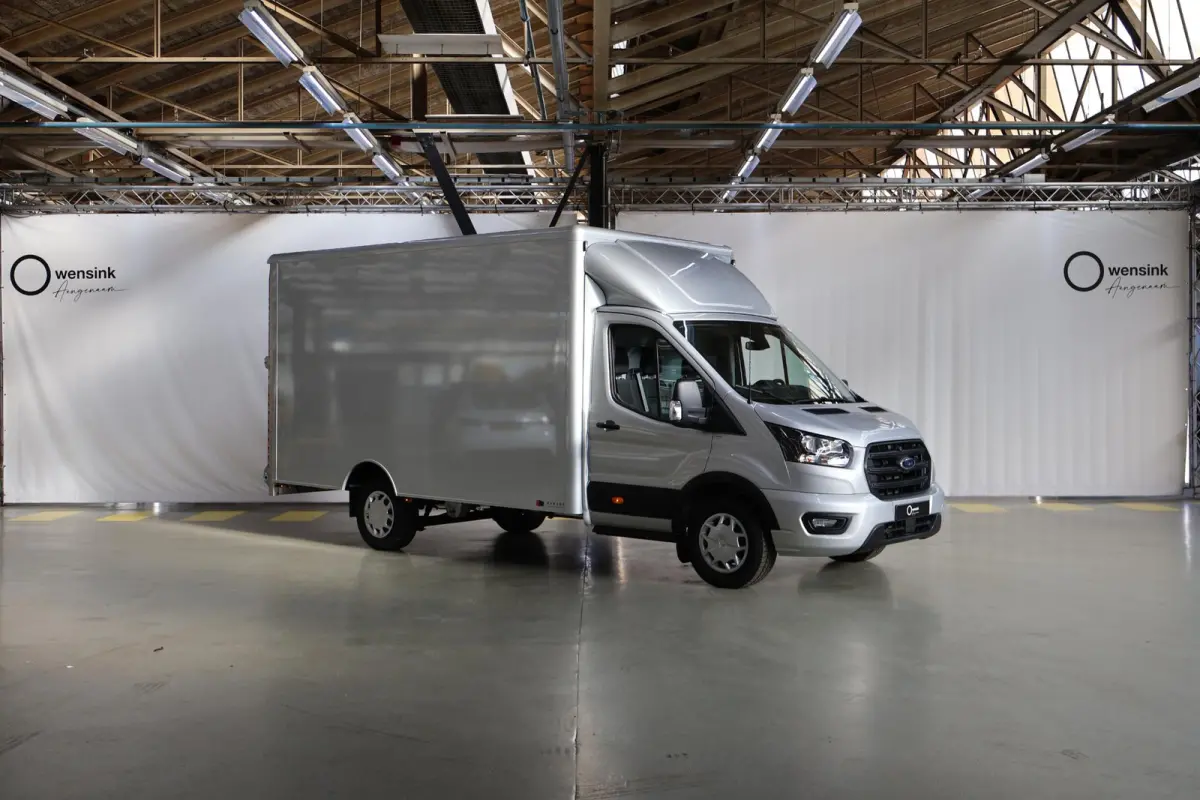350 2.0 TDCI L4H1 Trend Skeletal | Uit voorraad leverbaar | Karhof Gesloten Bak + Overloopklep | Kenteken 2024 | Bluetooth | Cruise Control | Voorruitverwarming | Laadvermogen 1200KG + |