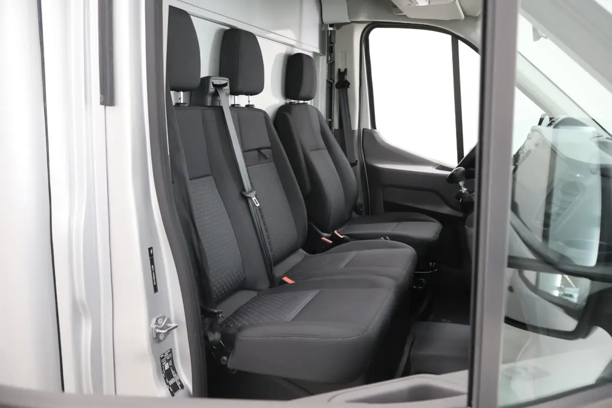 350 2.0 TDCI L4H1 Trend Skeletal | Uit voorraad leverbaar | Karhof Gesloten Bak + Overloopklep | Kenteken 2024 | Bluetooth | Cruise Control | Voorruitverwarming | Laadvermogen 1200KG + |