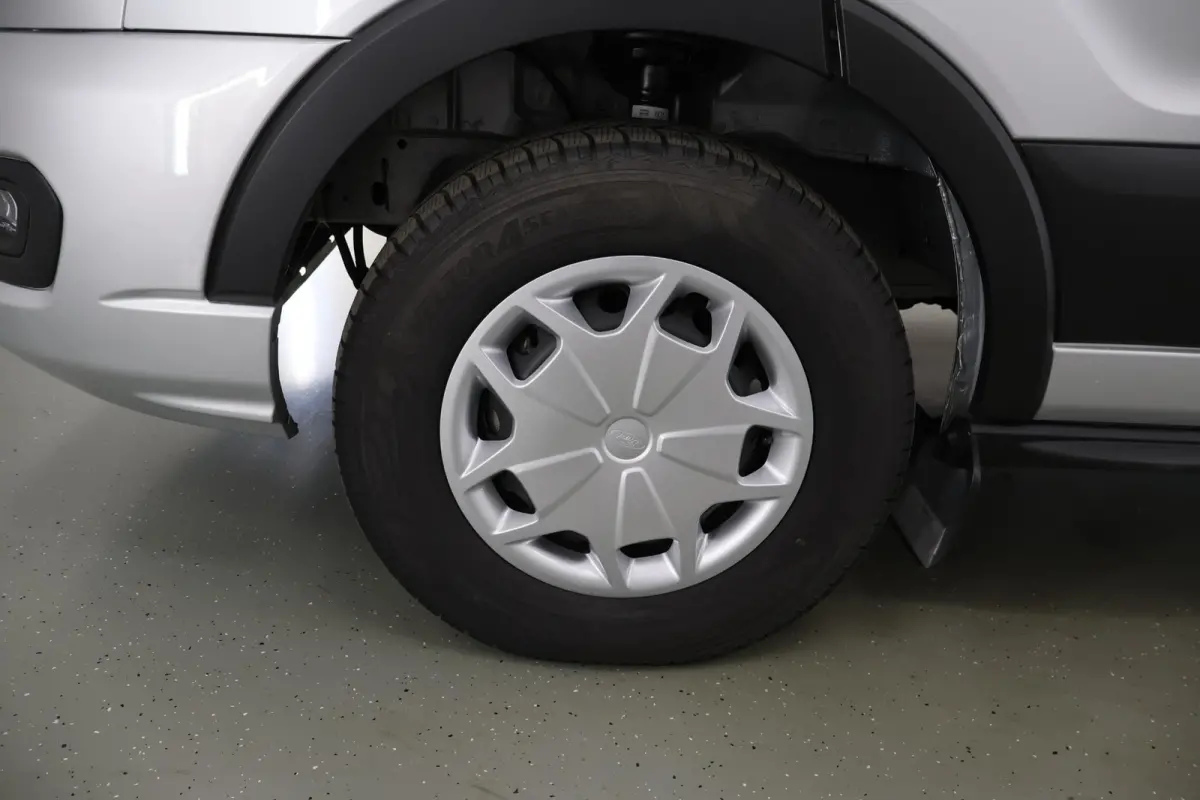 350 2.0 TDCI L4H1 Trend Skeletal | Uit voorraad leverbaar | Karhof Gesloten Bak + Overloopklep | Kenteken 2024 | Bluetooth | Cruise Control | Voorruitverwarming | Laadvermogen 1200KG + |