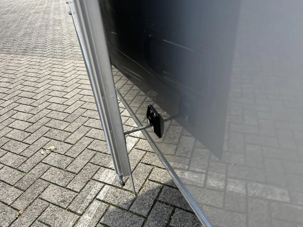 350 170pk L4H1 Bakwagen! Airco / Cruise control / Karhof Gesloten Bak + Deuren /  Bluetooth / Voorruitverwa. / DAB+ /  LAADVERMOGEN 1303 KG / BPM VRIJ!