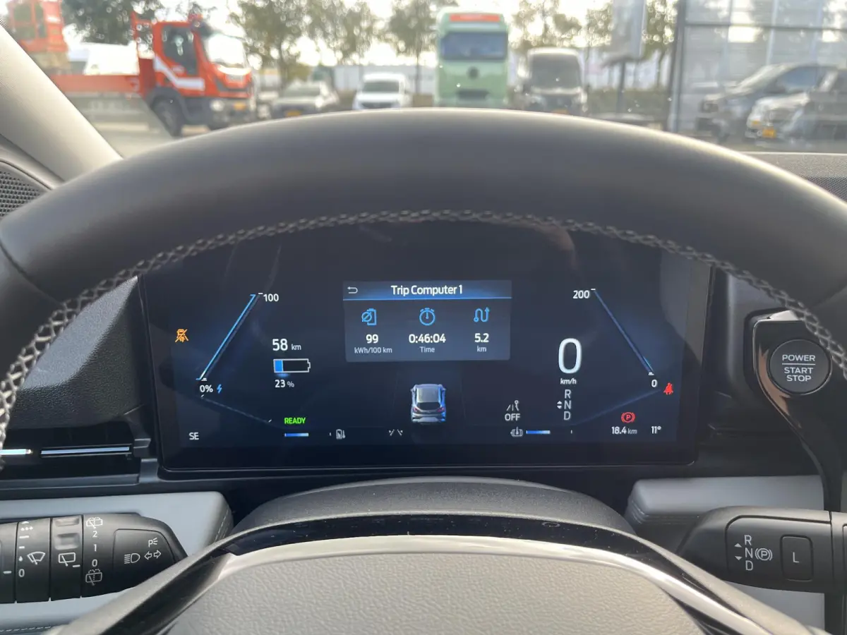 Premium 44 kWh | Driver Assistance Pack | Winter Pack | Panoramadak |