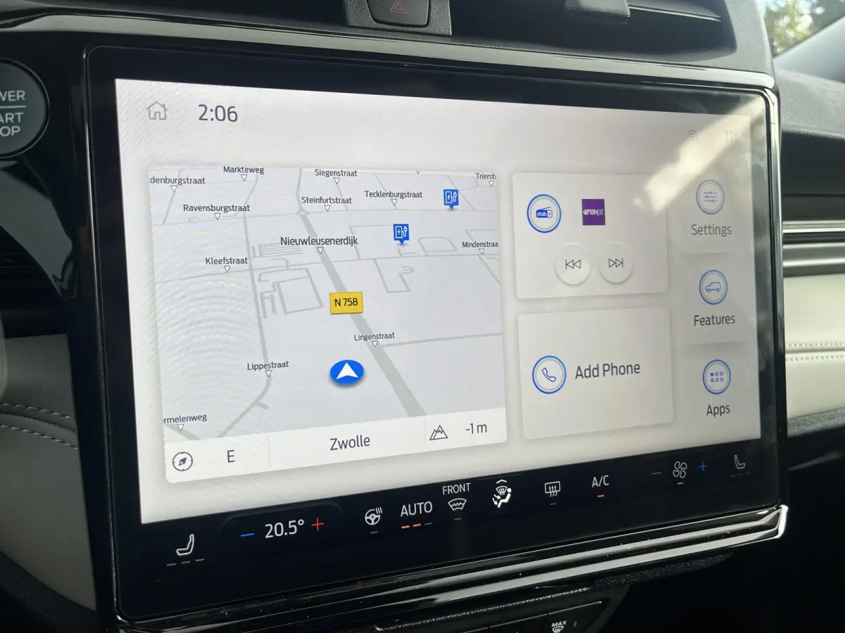 Premium 44 kWh | Driver Assistance Pack | Winter Pack | Panoramadak |