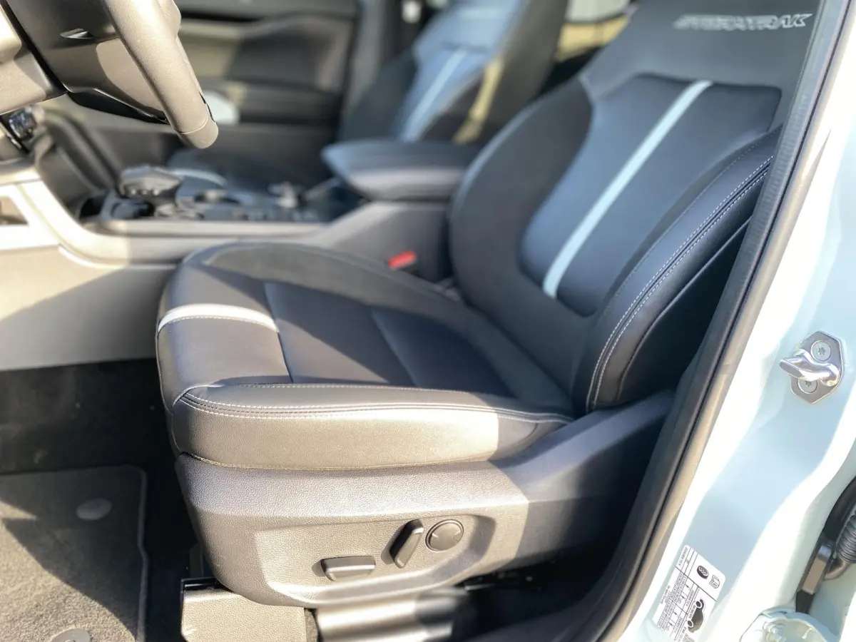 Ford Stormtrak Double Cabine 2.3 PHEV 279PK Ford Ranger Stormtrak Double Cabine 2.3 PHEV 279PK