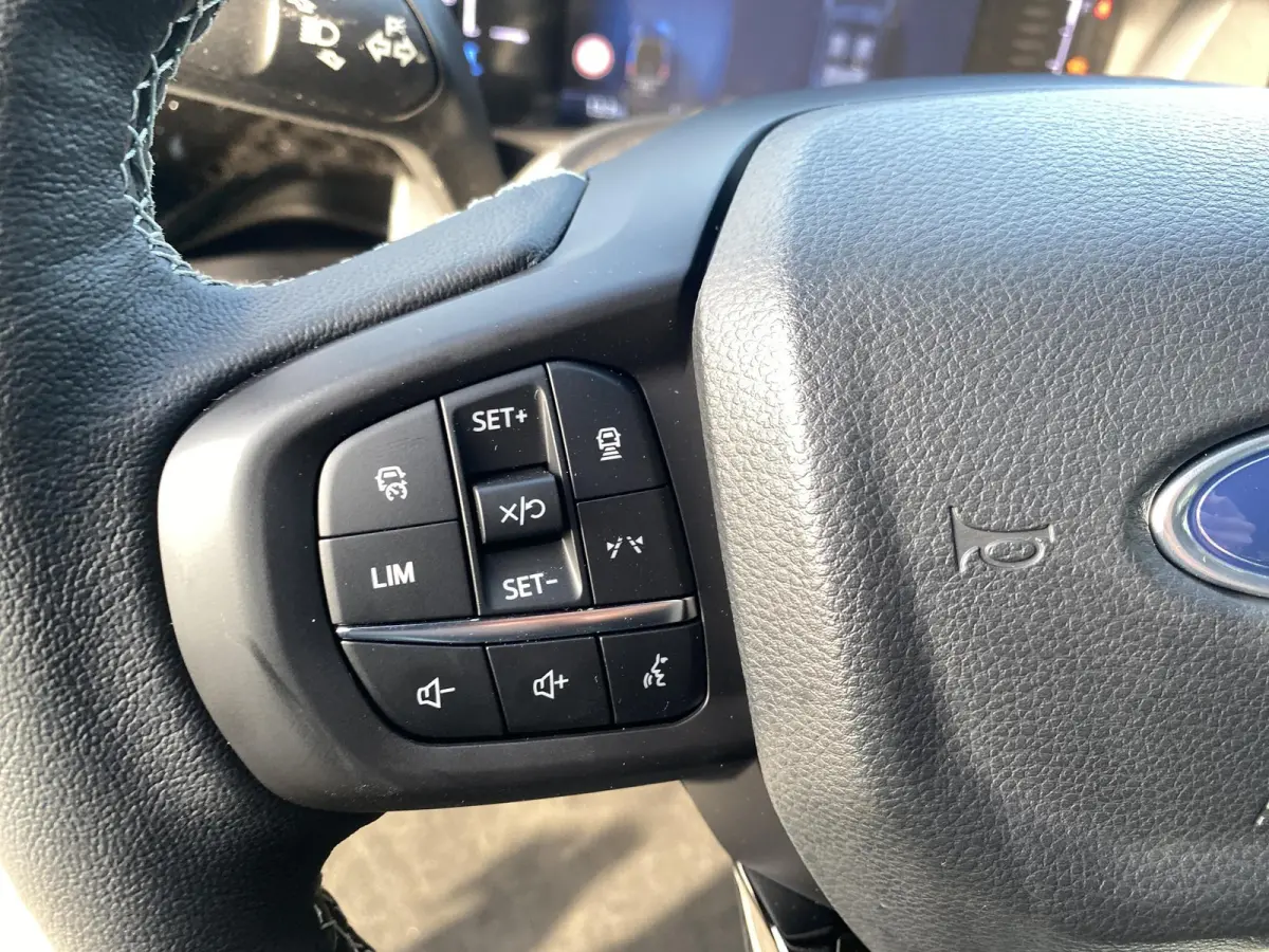 Ford Stormtrak Double Cabine 2.3 PHEV 279PK Ford Ranger Stormtrak Double Cabine 2.3 PHEV 279PK
