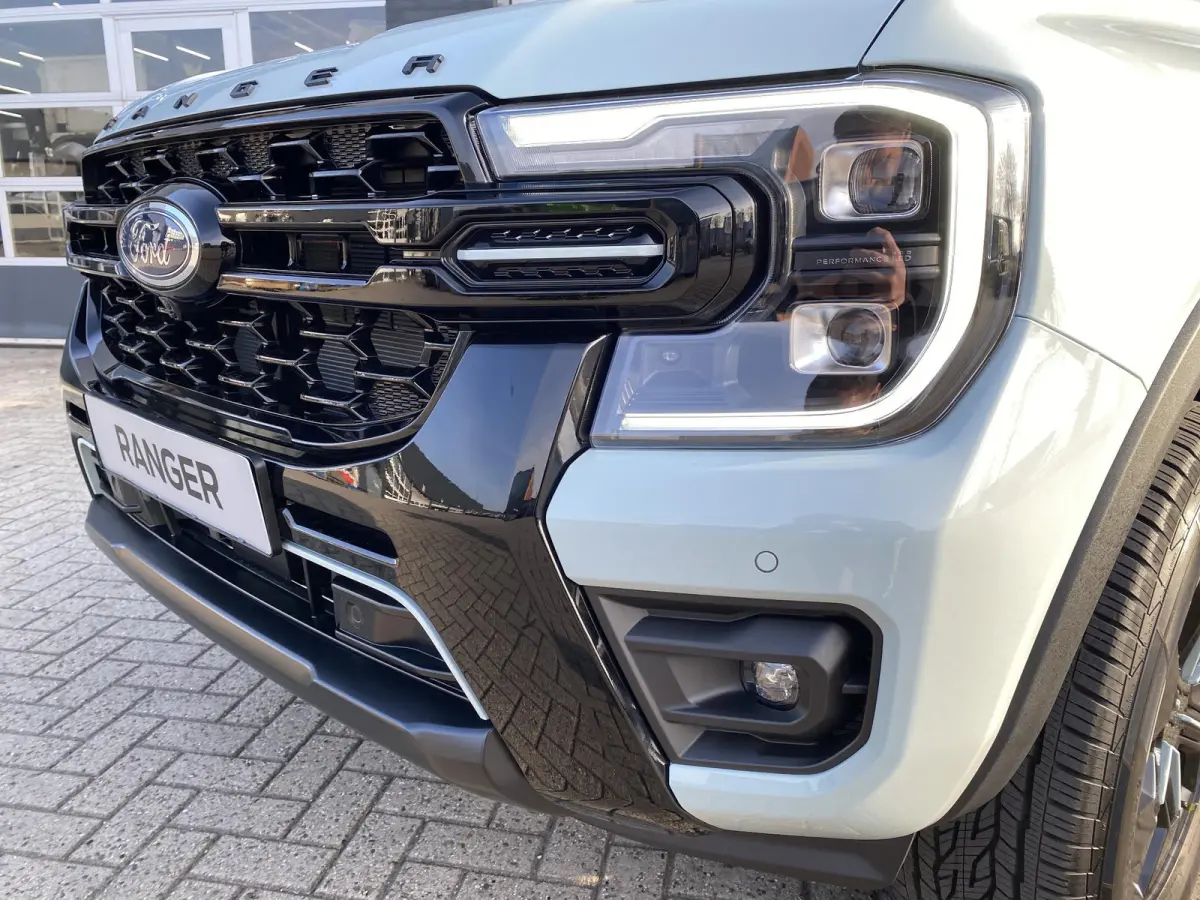 Ford Stormtrak Double Cabine 2.3 PHEV 279PK Ford Ranger Stormtrak Double Cabine 2.3 PHEV 279PK