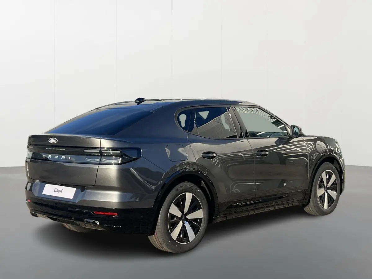 Extended Range RWD 77 kWh | Achteruitrijcamera | Stoel & Stuurverwarming | Apple & Android ondersteuning