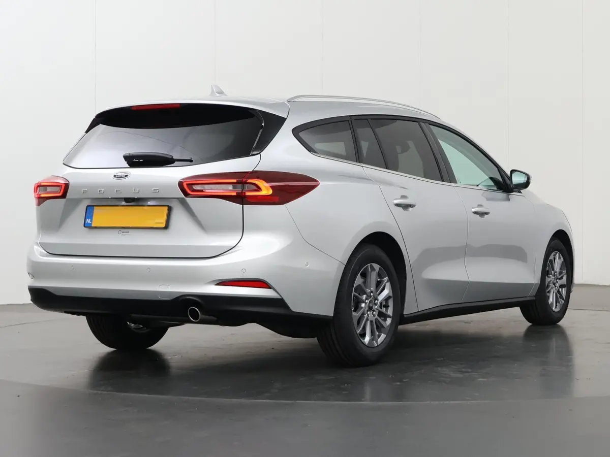 1.0 EcoBoost Hybrid Titanium Winterpack | Driver Assistance Pack