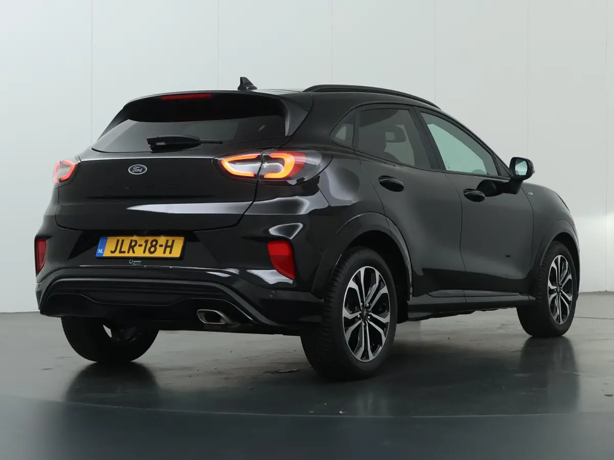 1.0 EcoBoost ST-Line X | Navigatiesysteem | Parkeercamera | Winterpakket | Cruise control Adaptief | Dodehoekdetectie | B&O |
