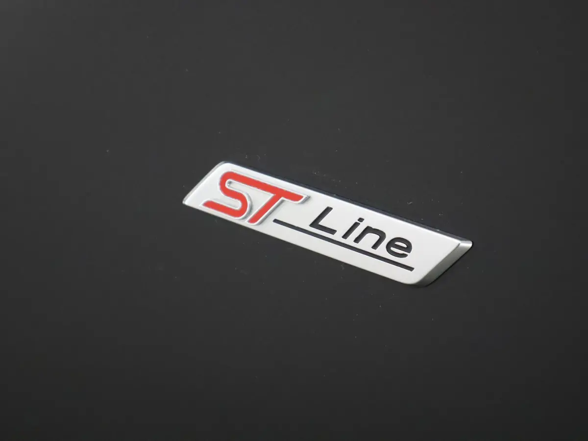 1.0 EcoBoost ST-Line X | Navigatiesysteem | Parkeercamera | Winterpakket | Cruise control Adaptief | Dodehoekdetectie | B&O |