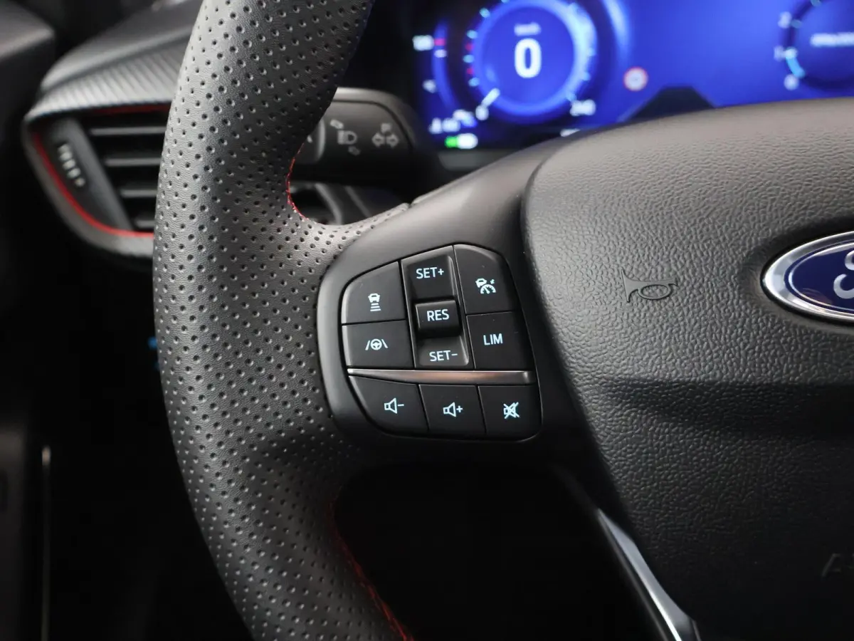 1.0 EcoBoost ST-Line X | Navigatiesysteem | Parkeercamera | Winterpakket | Cruise control Adaptief | Dodehoekdetectie | B&O |