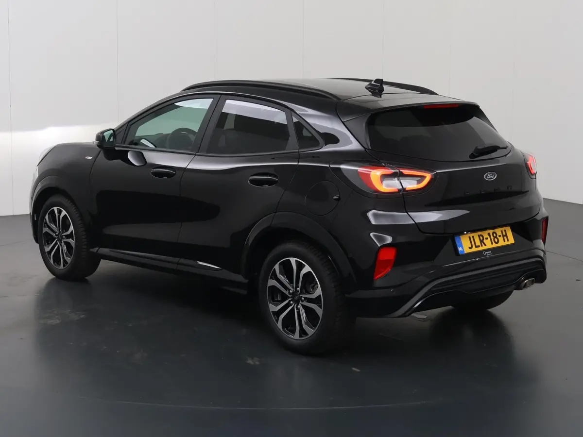1.0 EcoBoost ST-Line X | Navigatiesysteem | Parkeercamera | Winterpakket | Cruise control Adaptief | Dodehoekdetectie | B&O |