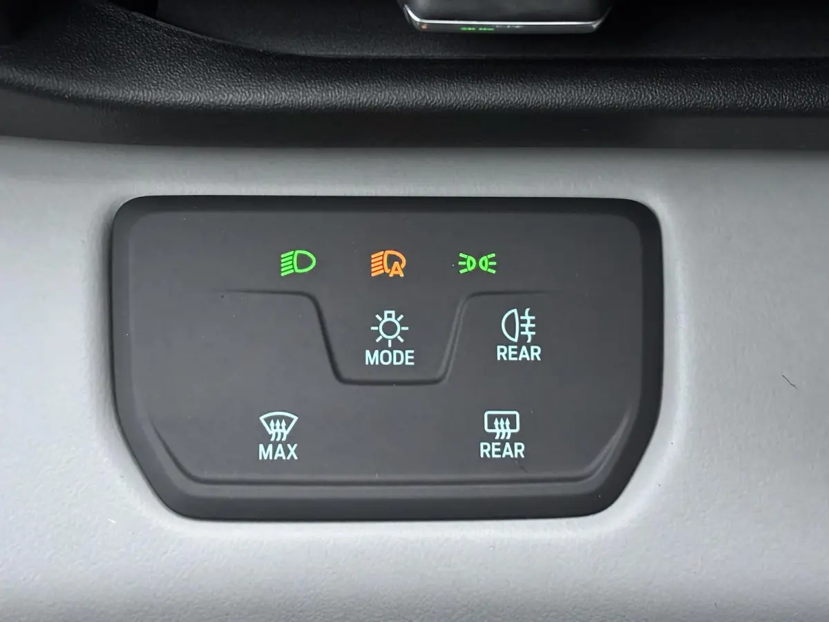 Select Extended Range RWD 77 kWh | €3500,- Ford Voordeel ! | Energiezuinige Warmtepomp |Comfortpack 1|