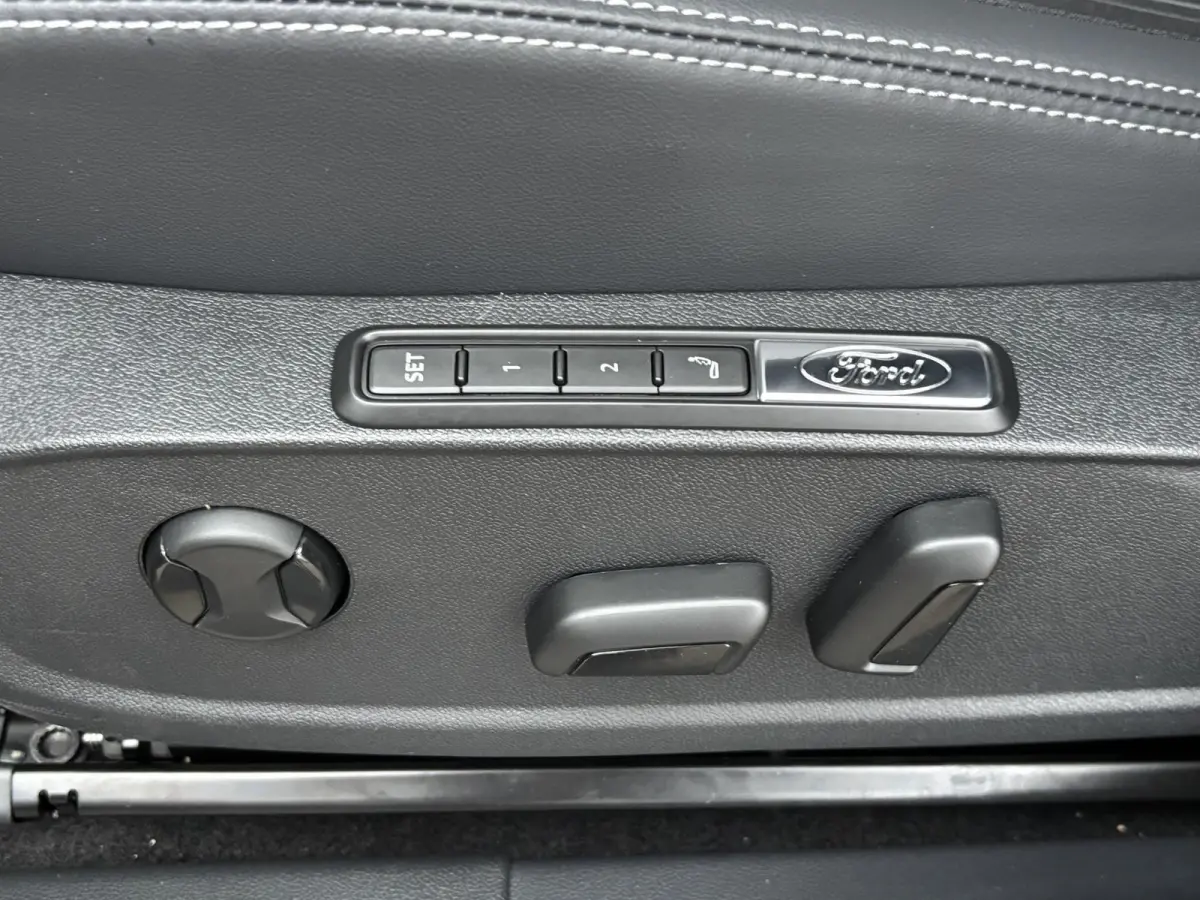 Select Extended Range RWD 77 kWh | €3500,- Ford Voordeel ! | Energiezuinige Warmtepomp |Comfortpack 1|