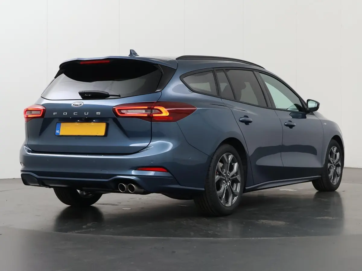 1.0 EcoBoost Hybrid ST Line X | Winterpack