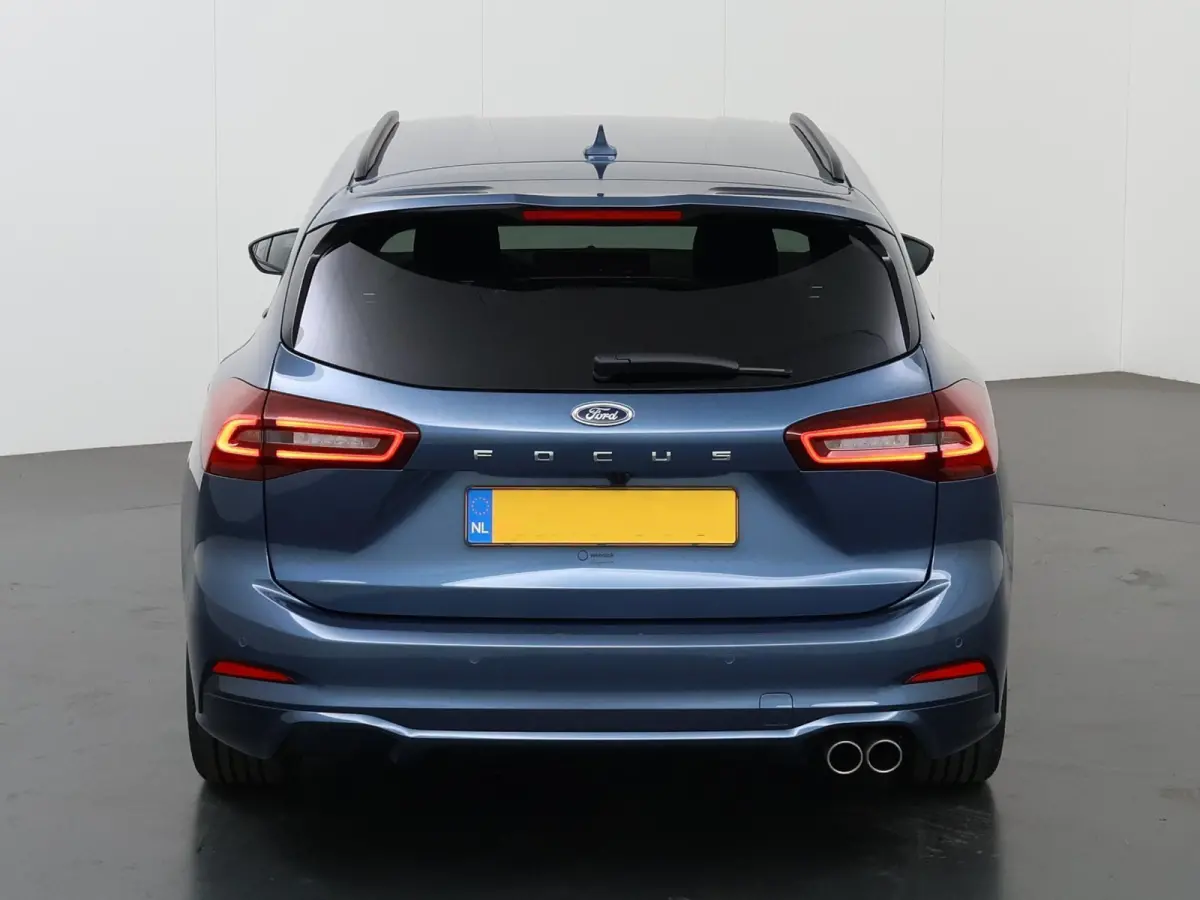 1.0 EcoBoost Hybrid ST Line X | Winterpack