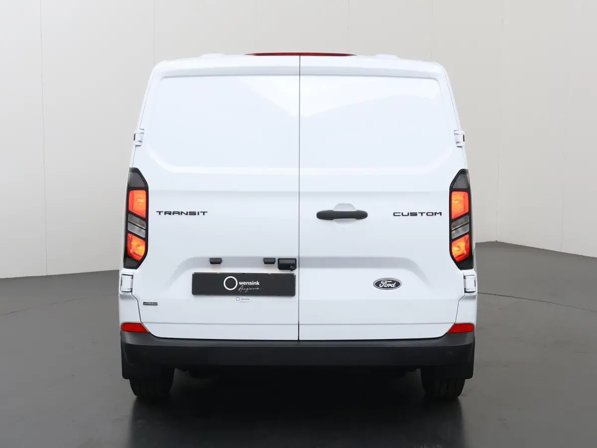 320 | 2.5 PHEV | L1 H1 | Trend | PLUG IN HYBRIDE | CLIMATE CONTROL | CRUISE CONTROL | PARKEERCAMERA | CARPLAY / ANDROID AUTO | LAADRUIMTE PAKKET | BIJRIJDERSBANK