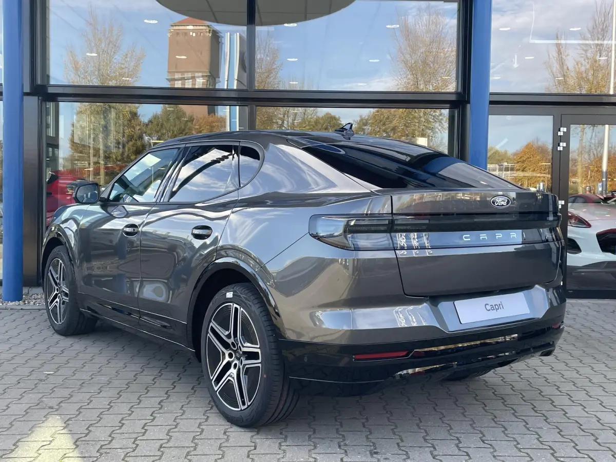 Premium Extended Range RWD 77 kWh | €3500,- Voordeel ! | DIRECT LEVERBAAR | AGR Voorstoelen | Energiezuinige Warmtepomp |Driver Assistance Pack |