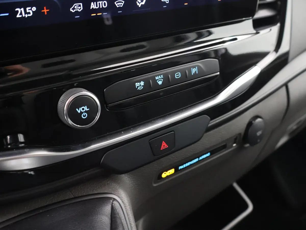 350 | 2.0 TDCI | L3 H2 | Trend | TREKHAAK 2500 KG AHW | CLIMATE CONTROL | NAVIGATIE | PARKEERSENSOREN V+A | CRUISE CONTROL | BIJRIJDERSBANK | LAADRUIMTE PAKKET | APPLE CARPLAY / ANDROID AUTO