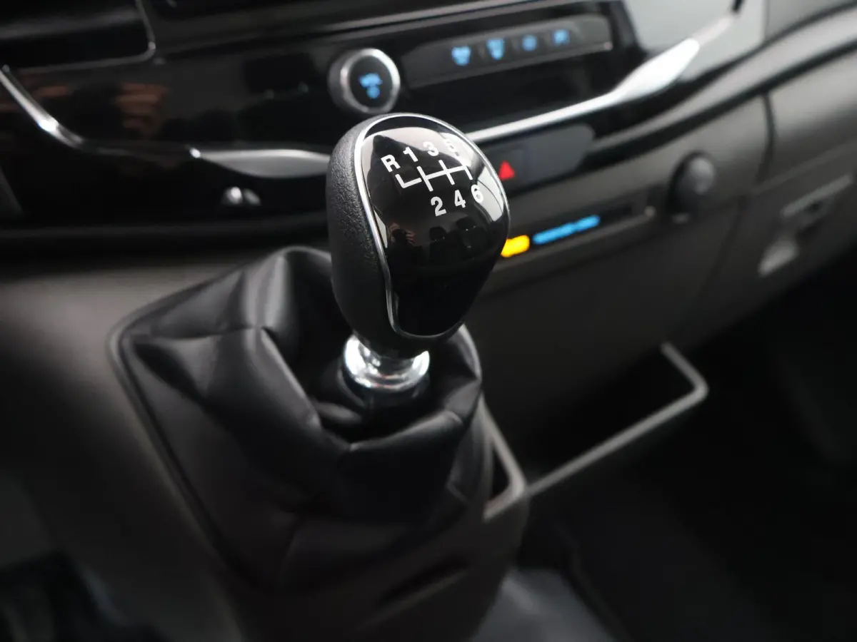 350 | 2.0 TDCI | L3 H2 | Trend | TREKHAAK 2500 KG AHW | CLIMATE CONTROL | NAVIGATIE | PARKEERSENSOREN V+A | CRUISE CONTROL | BIJRIJDERSBANK | LAADRUIMTE PAKKET | APPLE CARPLAY / ANDROID AUTO