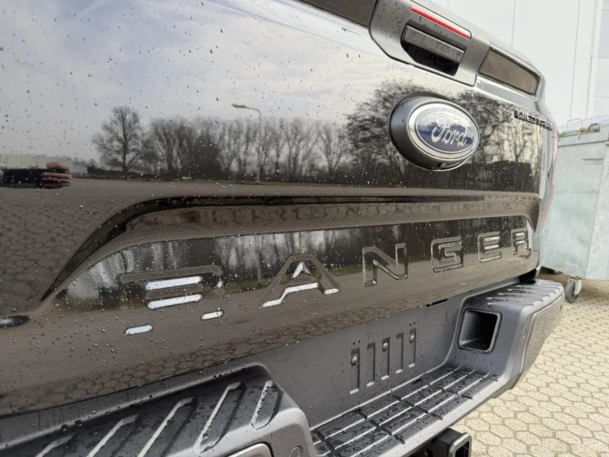 Wildtrak PHEV | DIRECT LEVERBAAR |  278PK | Trekhaak | Blis | 12" Infotainment scherm met SYNC 4 | Elektrisch 8-weg verstelbare en verwarmbare stoelen | 18" Lichtmetalen velgen