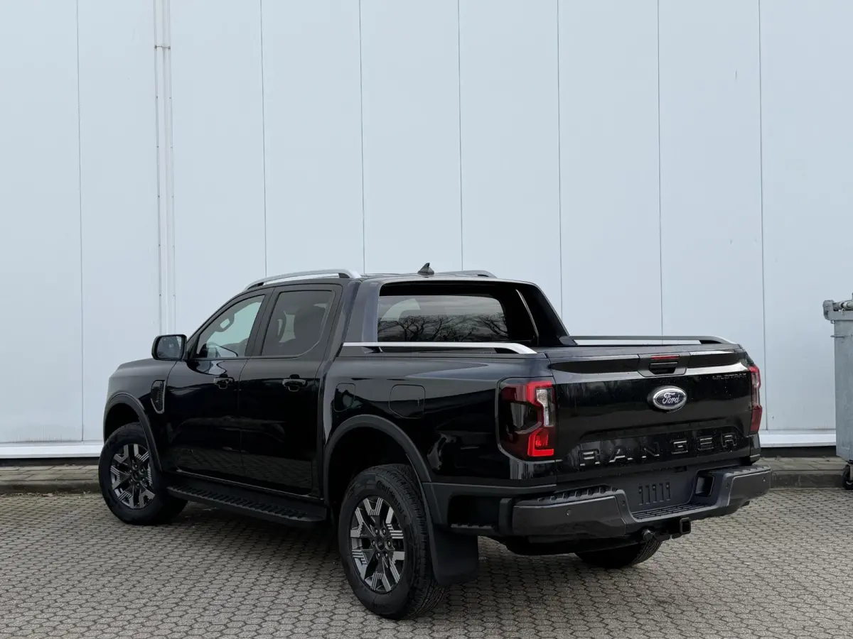 Wildtrak PHEV | DIRECT LEVERBAAR |  278PK | Trekhaak | Blis | 12" Infotainment scherm met SYNC 4 | Elektrisch 8-weg verstelbare en verwarmbare stoelen | 18" Lichtmetalen velgen