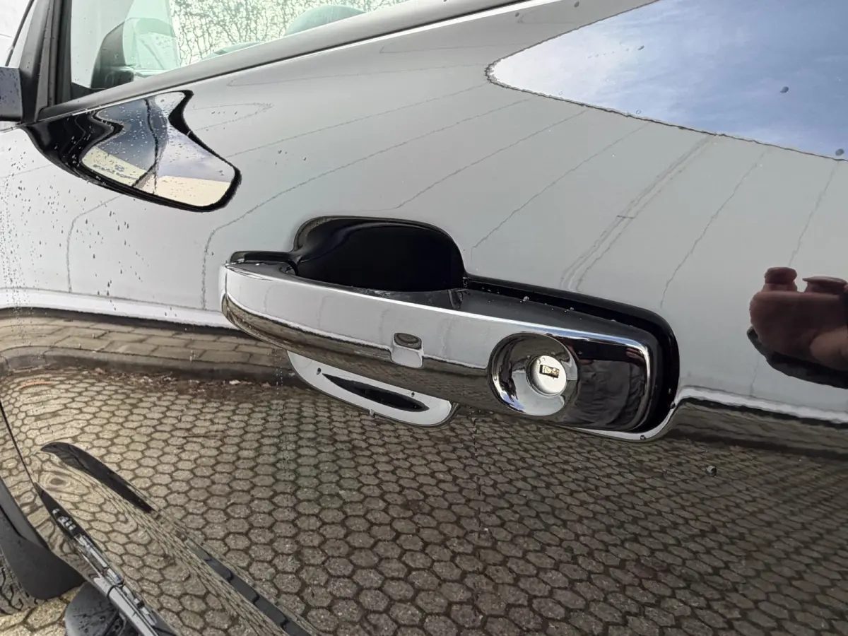 Wildtrak PHEV | DIRECT LEVERBAAR |  278PK | Trekhaak | Blis | 12" Infotainment scherm met SYNC 4 | Elektrisch 8-weg verstelbare en verwarmbare stoelen | 18" Lichtmetalen velgen