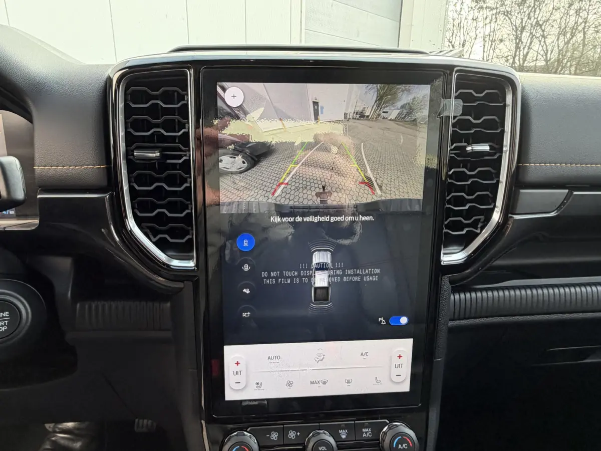 Wildtrak PHEV | DIRECT LEVERBAAR |  278PK | Trekhaak | Blis | 12" Infotainment scherm met SYNC 4 | Elektrisch 8-weg verstelbare en verwarmbare stoelen | 18" Lichtmetalen velgen